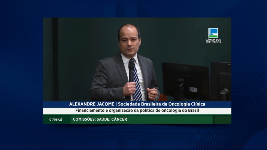 Dr. Alexandre Jácome, diretor da SBOC, discute financiamento oncológico no Congresso