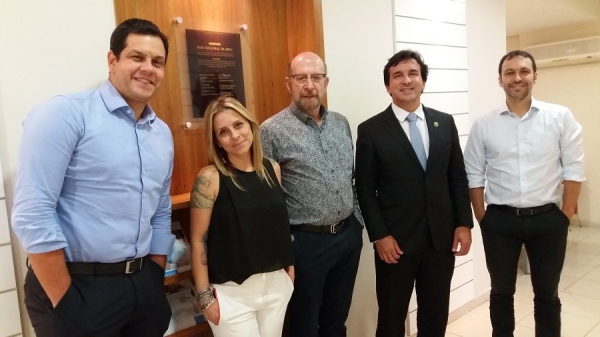 Arthur Accioly Rosa (SBRT), Cinthya Sternberg (SBOC), Sergio D. Simon (SBOC), Claudio de Almeida Quadros (SBCO) e Marcus Castilho (SBRT)