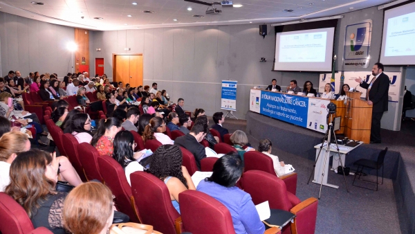 SBOC participa de fórum no Senado sobre políticas de combate ao câncer